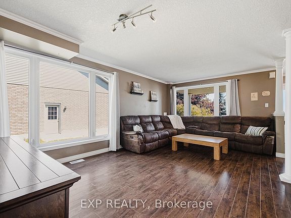 5th image of 91 Andrews Dr
