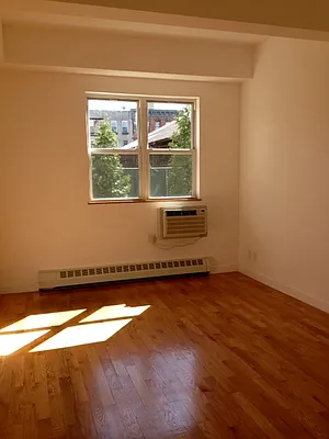 Rented by Brooklyn Heights Real Estate Inc | media 46