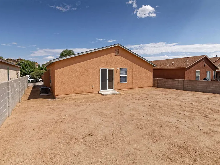 2819 Solano Del Sol Dr NE — Photo 16