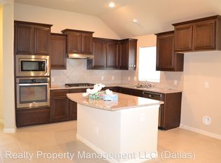2124 Benjamin Creek Dr, Little Elm, TX 75068