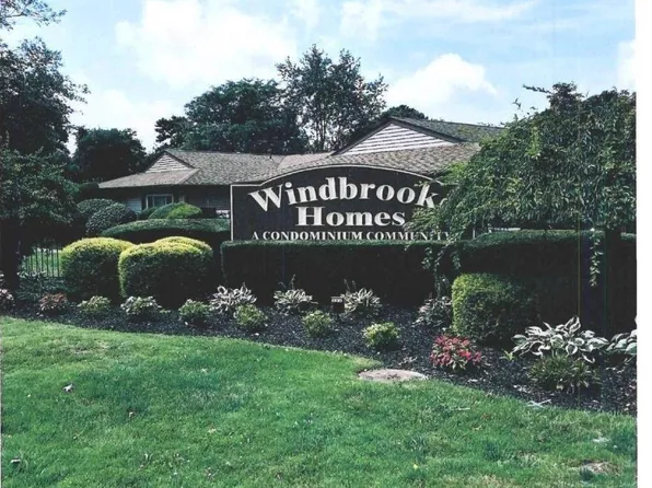 209 Feller Drive #209, Central Islip, NY 11722