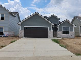 1967 Cambria Dr, Bryan, TX 77807