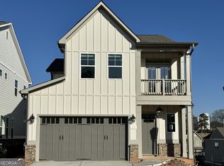 204 Scottsdale Dr, Marietta, GA