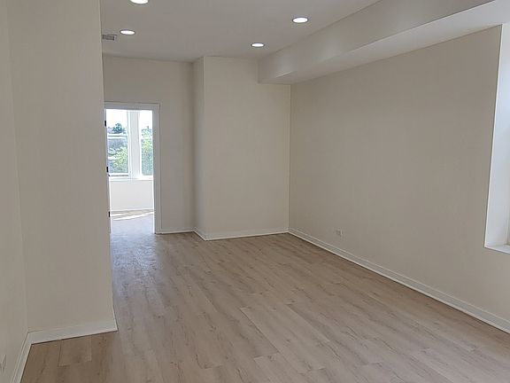 5th image of 1308 N Homan Ave APT 2