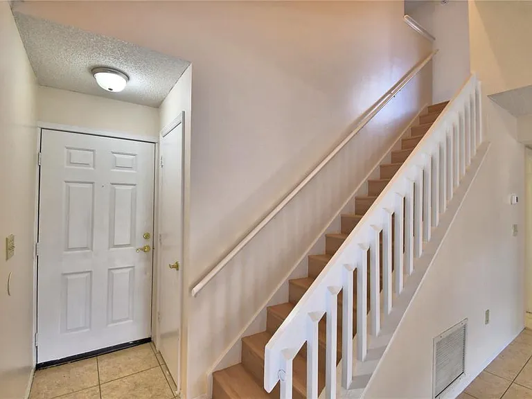 11701 Minto Ct — Photo 23