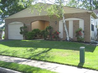 17 Weston Ct, Marlboro, NJ 07746
