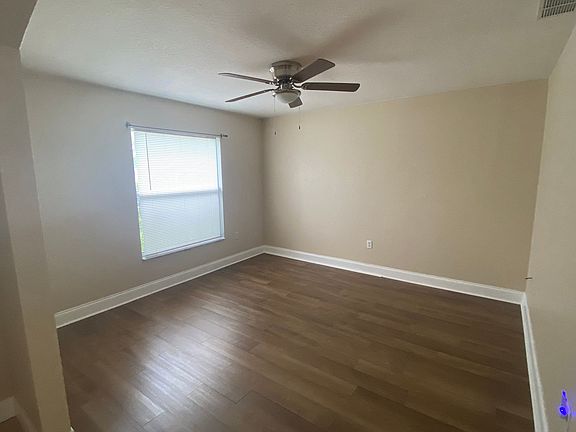 4th image of 701 Leonardo Ct