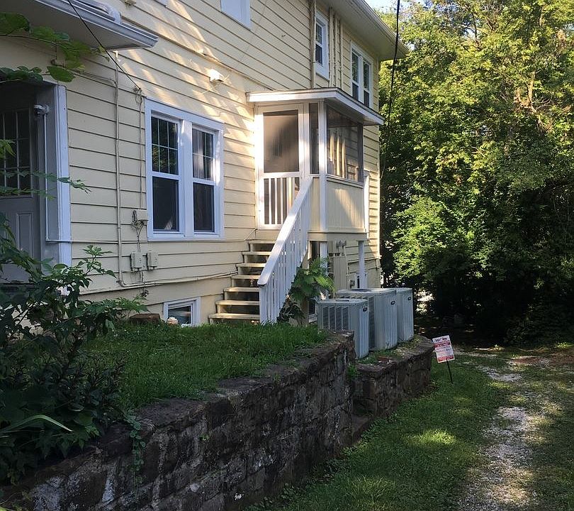 1st image of 93 S Duncan Ave APT 2