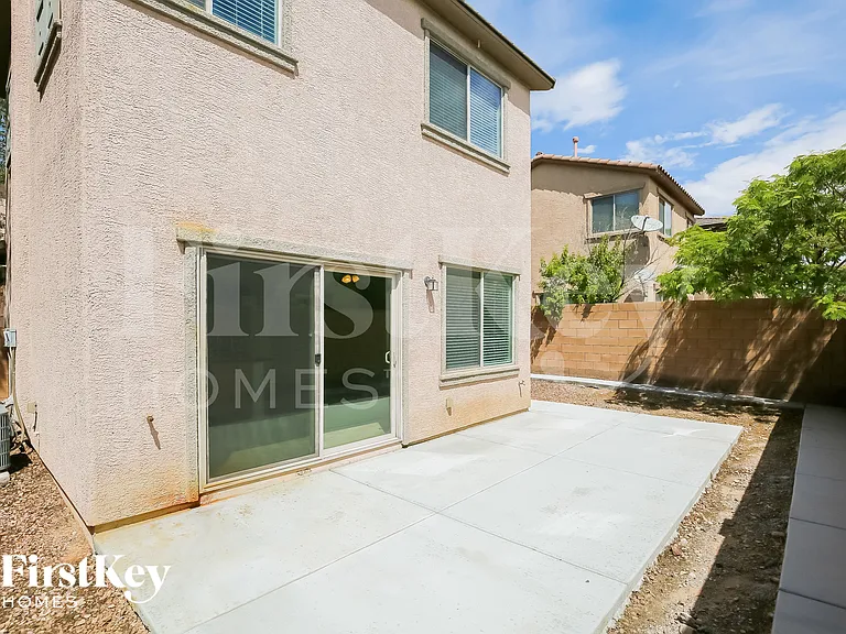 9048 Salvatore St — Photo 15