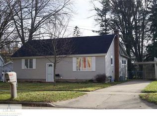 220 Halbert St, Grand Ledge, MI 48837