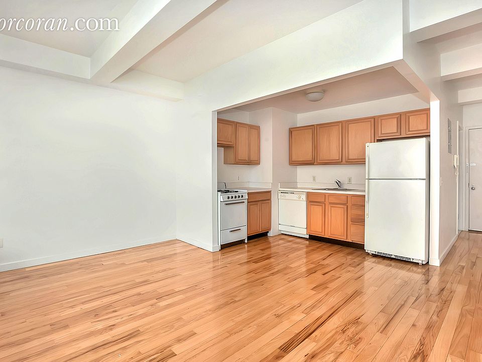 1st image of 60 W 14th St APT 8d