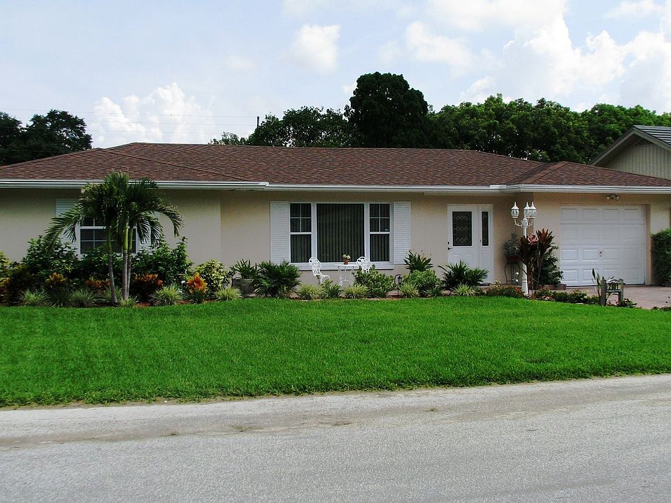 1st image of 2601 Renatta Dr