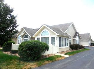 900 NE Devon Dr, Lees Summit, MO 64064