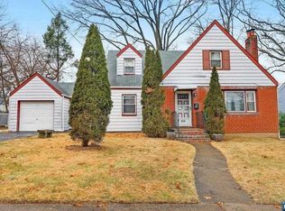 133 Stuyvesant Rd, Teaneck, NJ 07666