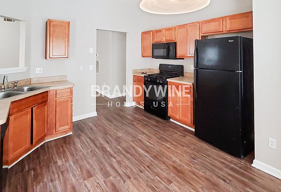 5th image of 8702 Goswell Dr