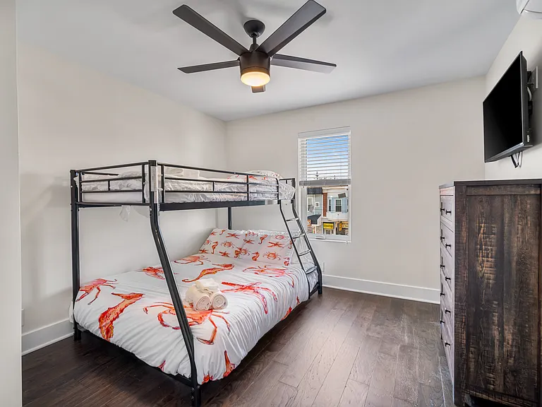 1059 Asbury Ave #2 — Photo 7