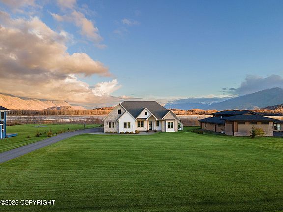 4th image of 1515 N River Rock Cir