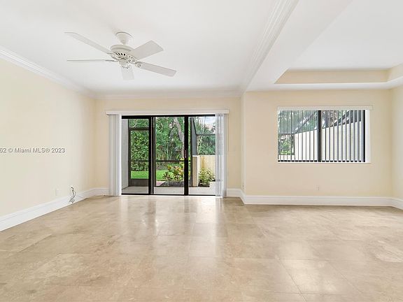 5th image of 212 Oak Harbour Dr #212