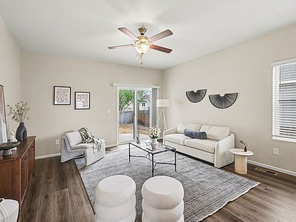 3rd image of 7253 Ellingwood Ave