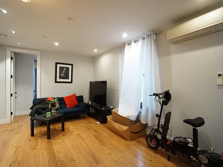 1160 Rogers Ave #3F — Photo 6