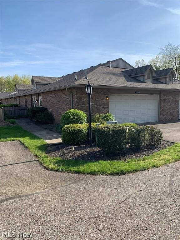 2816 Shakespeare Ln 2816, Avon, OH 44011 Zillow