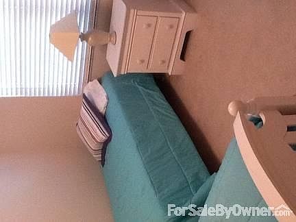 Guest Room
						:
						Two twin beds and a nice size closet