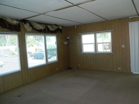 5th image of 5551 Hilltop Ln