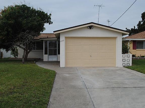 2nd image of 5053 Blue Heron Dr