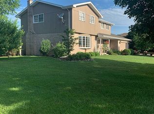 18924 Parkway Ln, Mokena, IL 60448