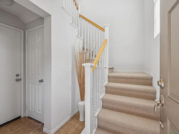 4th image of 2978 Escala Cir