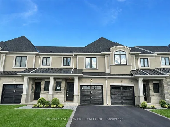 27 Mia Dr, Hamilton, ON L9B 0K1