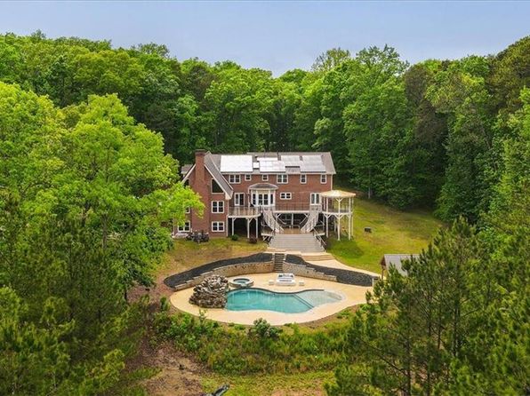 1212 Lee Whatley Dr, Lithonia, GA 30058