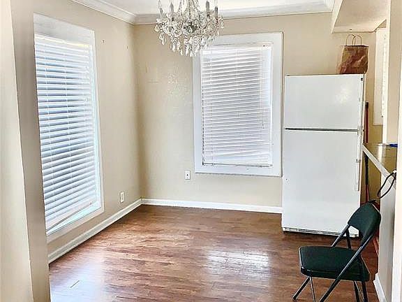 4th image of 2408 Dell St