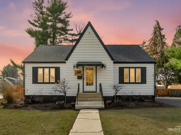 328 E Lee St, Plano, IL 60545