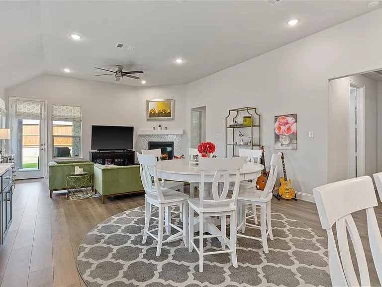 3908 Starlight Creek Dr — Photo 13