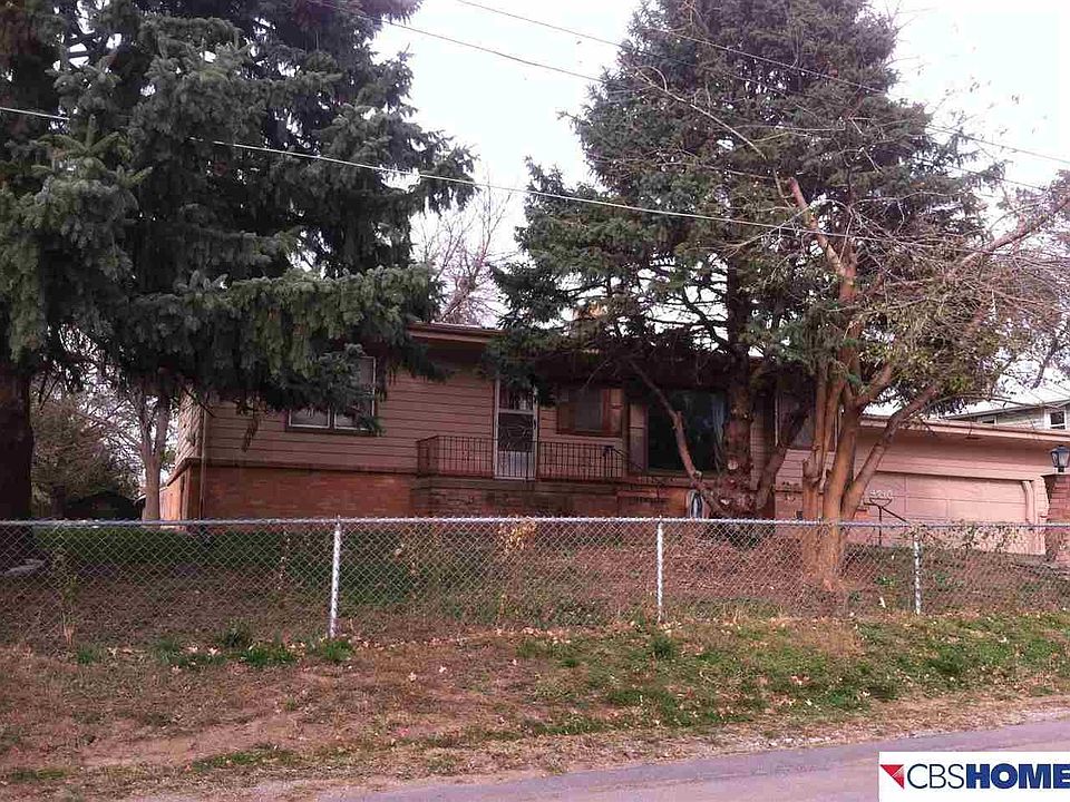 1st image of 4210 Olive St