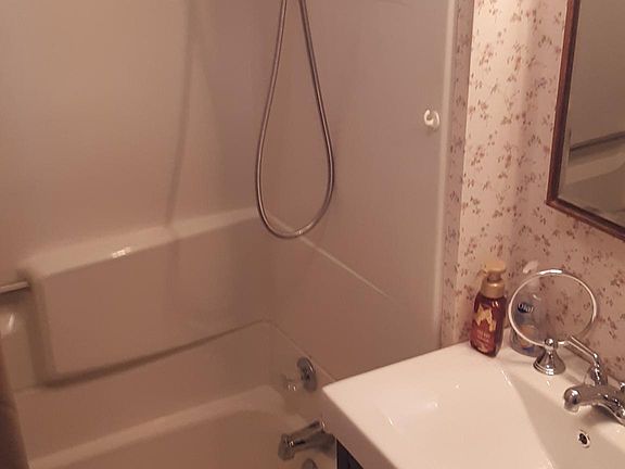 2nd image of 127 N College Ave