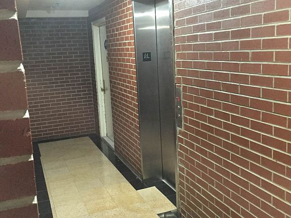 4th image of 7552 113th St APT 4F