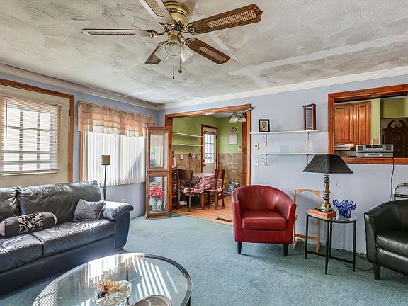 2nd image of 1417 Harry St