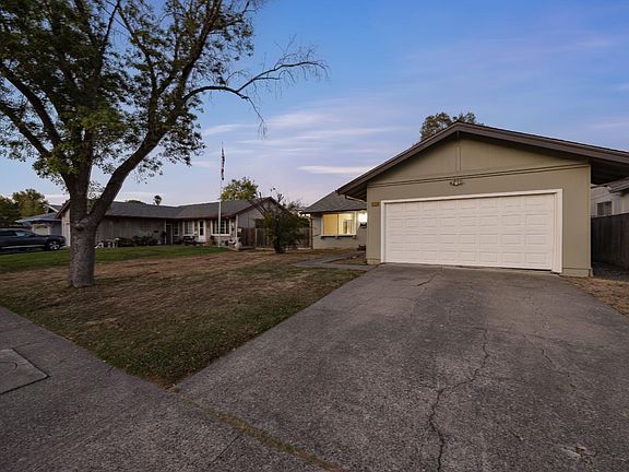 3rd image of 8528 Liman Way