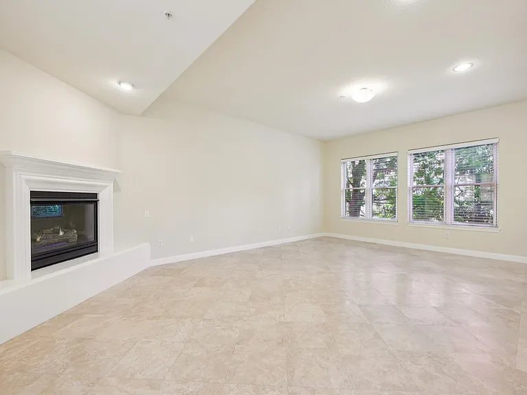 435 Sheridan Ave #201 — Photo 8