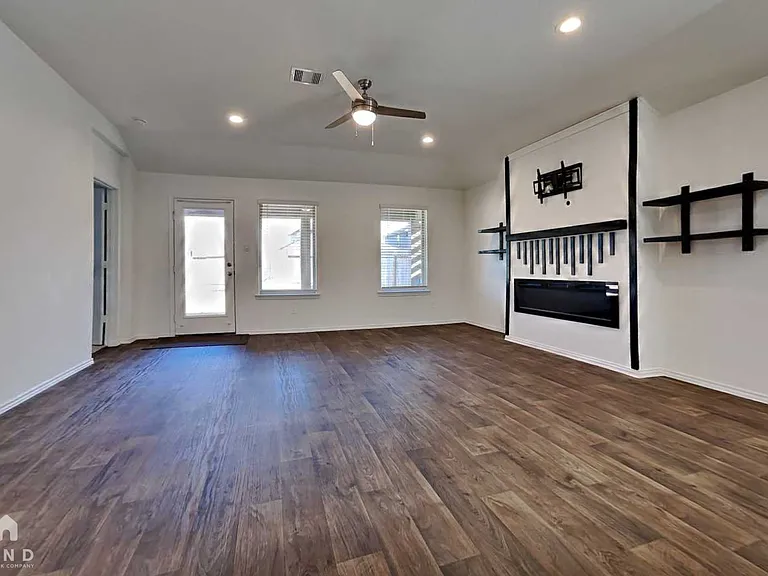 16034 Jordan Meadow Way — Photo 3