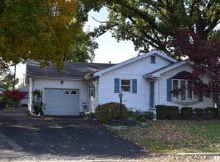 1503 S Clay Ave, Jacksonville, IL 62650
