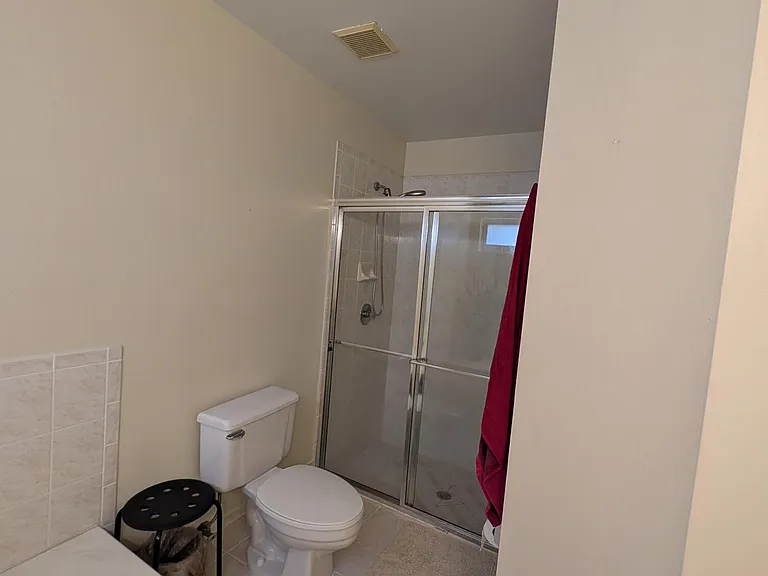 128 Danielle Ct — Photo 17