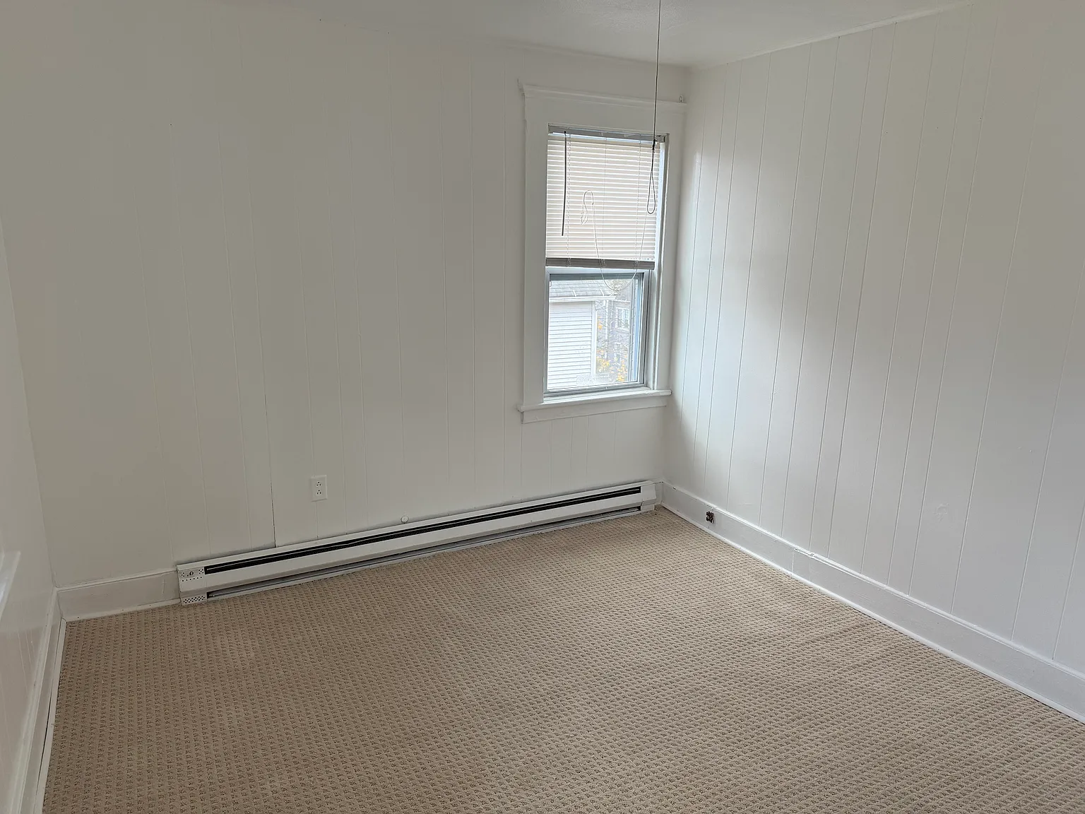 2 bed, $1,400 — Photo 4