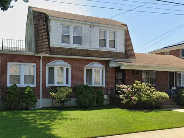 15180 20th Avenue, Whitestone, NY 11357