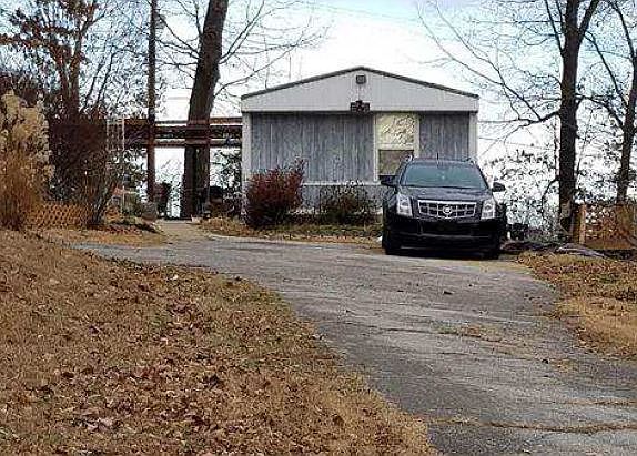 2nd image of 3503 Shady Hill Cir