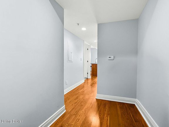 3rd image of 10605 Meeting St Unit 408