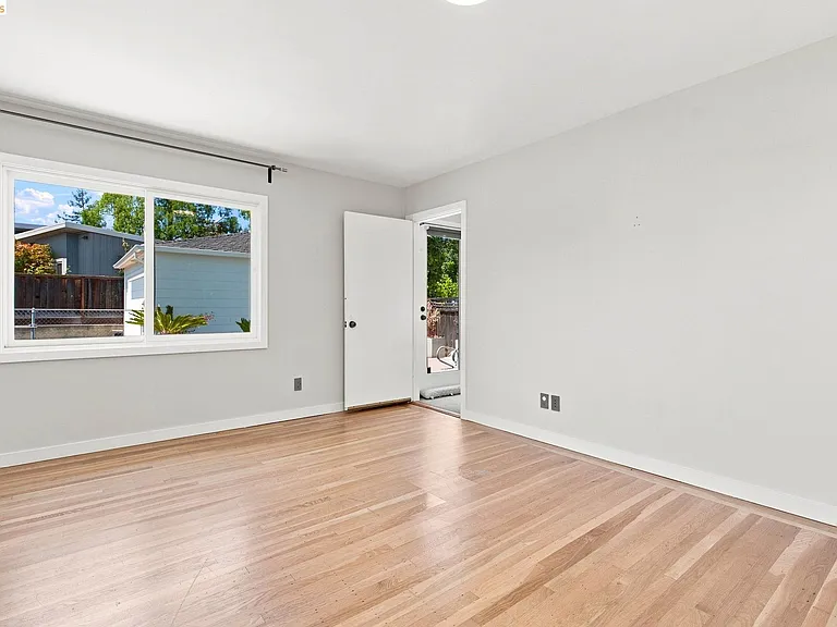 26 Dudley Ct — Photo 15