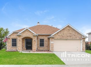 6801 Lake Jackson Dr, Arlington, TX 76002